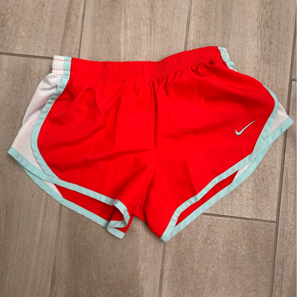 Girls orange-y Nike dry fit shorts XS